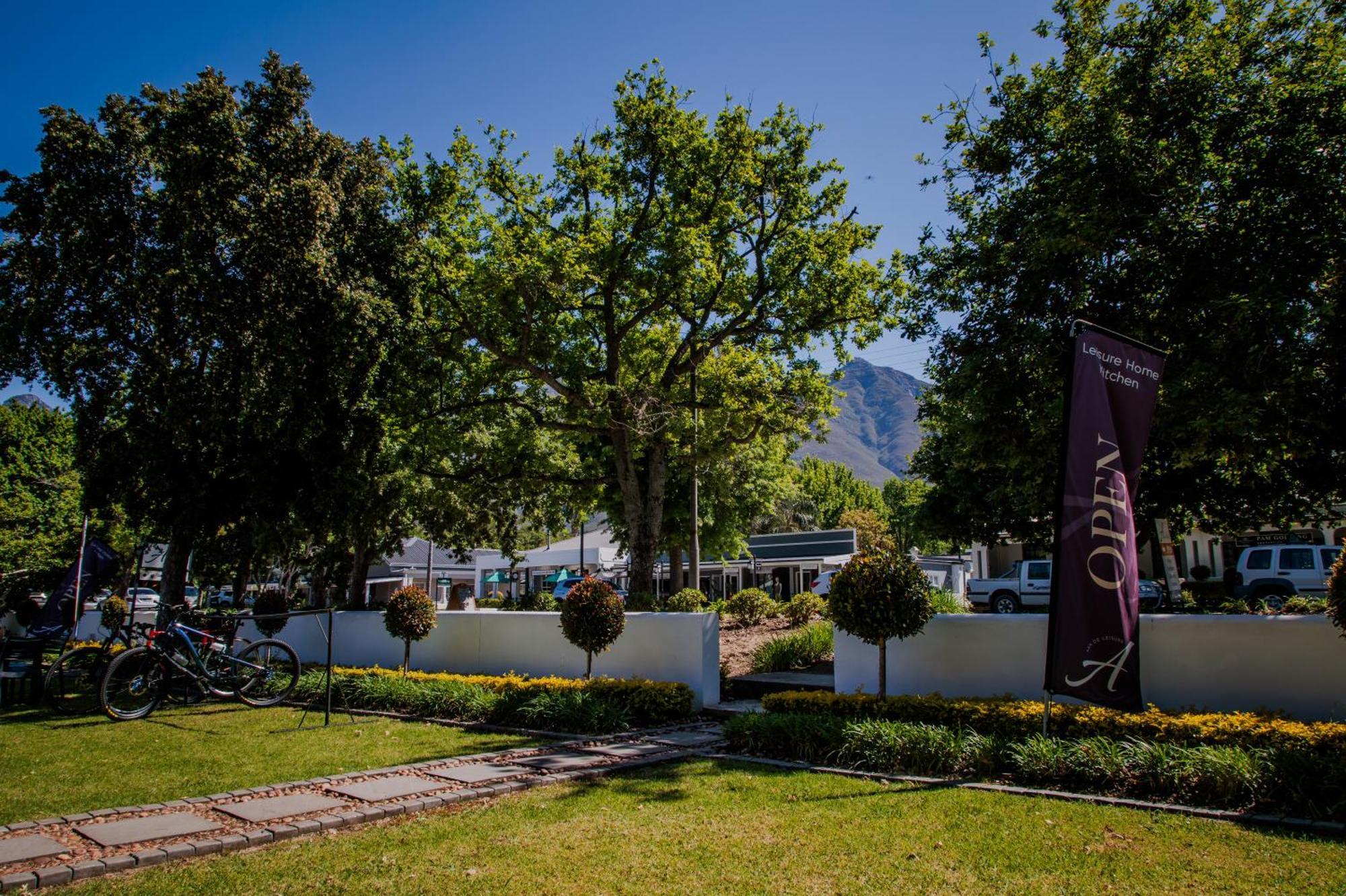 Aan De Eike Guest House Swellendam Exteriör bild